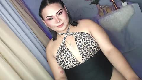 Lovely Dale online show from 10.15.25