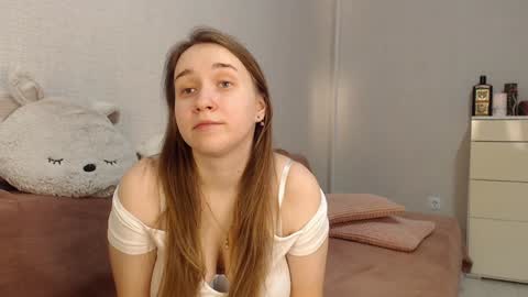 Lovely Hayley online show from 12.09.24