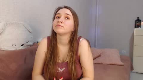 Lovely Hayley online show from 02.15.25