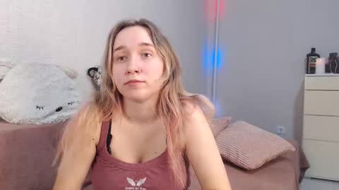 Lovely Hayley online show from 11.15.25