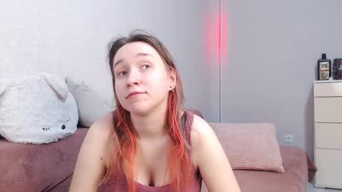 Lovely Hayley online show from 04.02.26