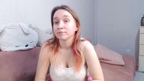 Lovely Hayley online show from 04.12.26