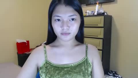 Lovely Laura online show from 12.02.24