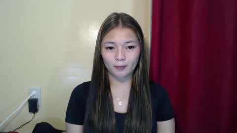 Lovely Laura online show from 12.21.24