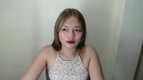 Lovely Laura online show from 01.27.25