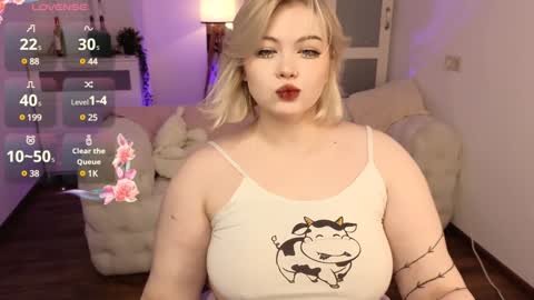 lovely_leilla online show from 01.08.25