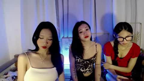 lovely_lianne online show from 05.12.26