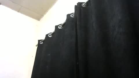 Snapshot of lovely_manificent4u chatting on 01.11.25 Lest online show from 01.11.25