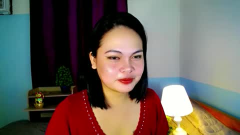 lovely_mara69x online show from 10.23.25