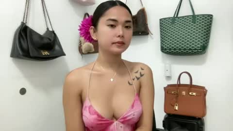 Snapshot of lovely_maria_x chatting on 06.28.26 Maria online show from 06.28.26