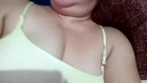 lovely_orchid online show from 12.23.24