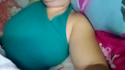 lovely_orchid online show from 01.06.25