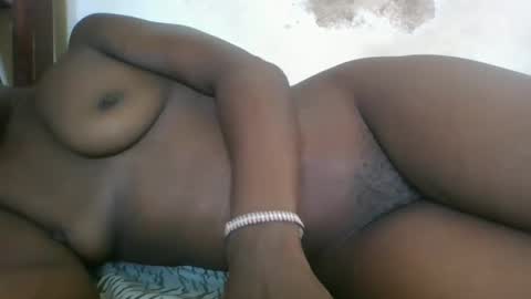 Snapshot of lovely_pusy24 chatting on 03.05.25 lovely pussy online show from 03.05.25