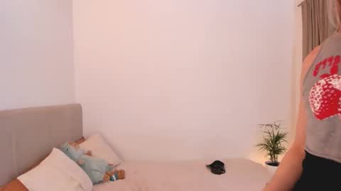 Alison and Kylian online show from 02.23.25