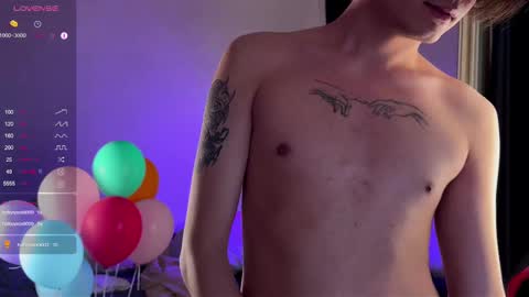 Snapshot of lovelydany3 chatting on 03.10.25 lovelydany3 online show from 03.10.25