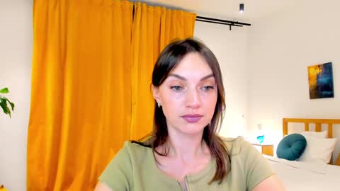 Mia online show from 12.13.24