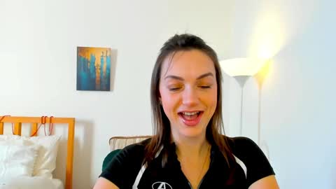 Mia online show from 01.06.25