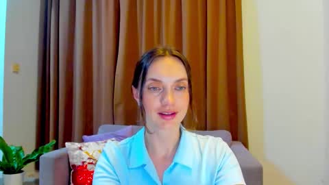 Mia online show from 10.28.25