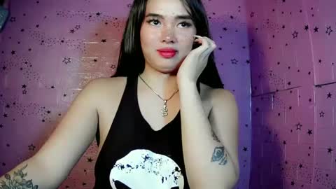 Snapshot of lovelykayleexx chatting on 03.05.25 ara online show from 03.05.25