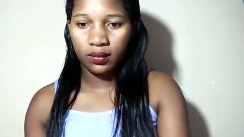 lovelylarra online show from 07.05.26