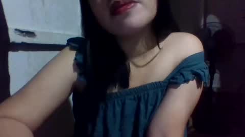 lovelymocha27s online show from 03.05.25