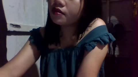 lovelymocha27s online show from 03.05.25