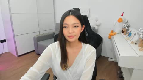 kim online show from 12.12.24