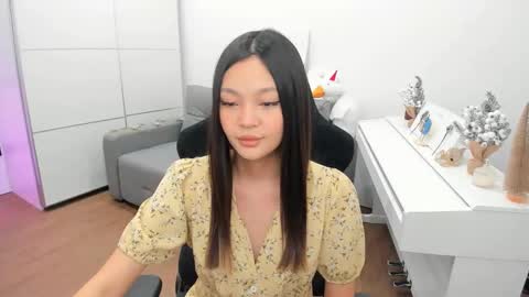 kim online show from 12.14.24