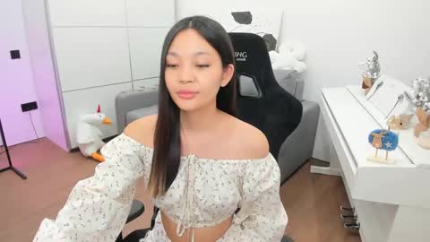 kim online show from 12.15.24
