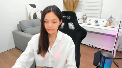 kim online show from 12.18.24