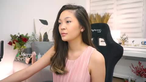 kim online show from 12.25.24
