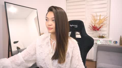 kim online show from 12.29.24