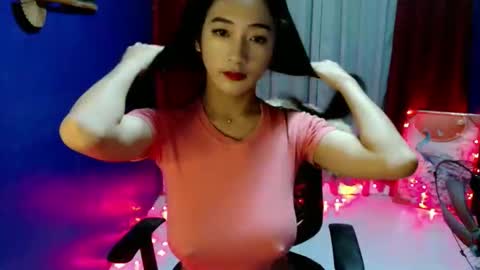 lovelypetite143 online show from 05.17.26