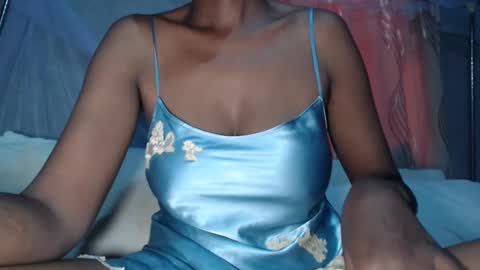 miss fancy louis online show from 12.31.24
