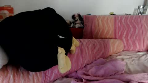 Snapshot of lovelywoman22 chatting on 02.08.25 lovelywoman22 online show from 02.08.25