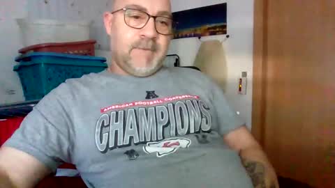 lover010983 online show from 02.05.26