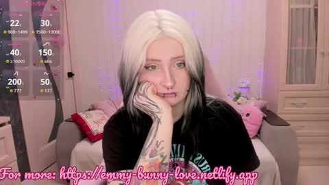 Snapshot of lover_emmy chatting on 02.23.26 Emmy online show from 02.23.26