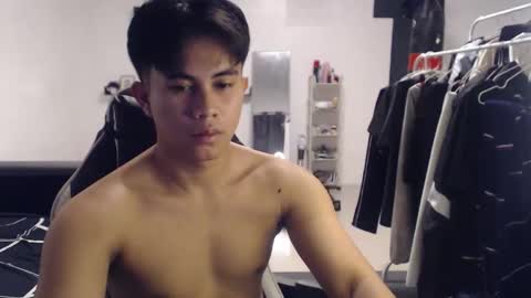 loverboyph04 online show from 09.26.25