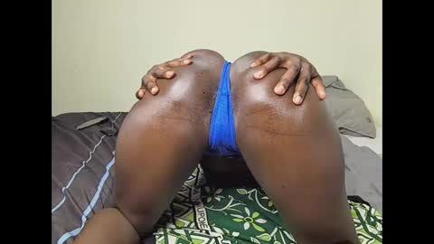 Snapshot of lovergirl2003 chatting on 01.25.25 Kate online show from 01.25.25