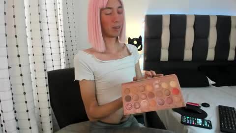 loverisu online show from 10.05.25