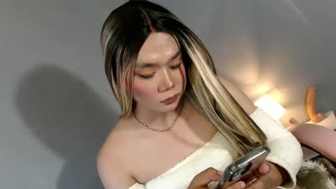 lovers moon22 online show from 01.23.25