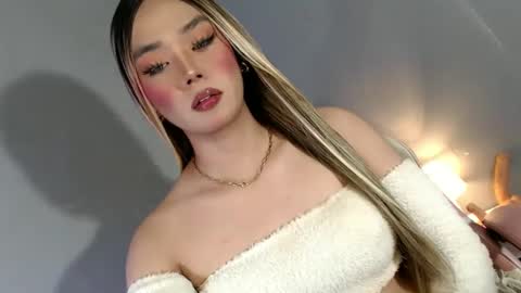 lovers moon22 online show from 01.26.25