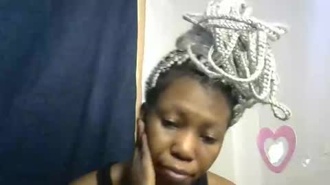 Snapshot of loverstar_ chatting on 02.14.25 loverstar_ online show from 02.14.25