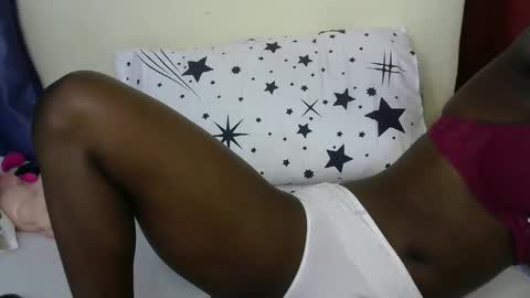 Snapshot of loveslut_ chatting on 09.10.25 loveslut_ online show from 09.10.25