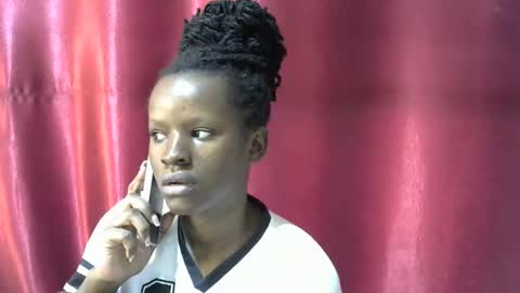 Snapshot of loveslut_ chatting on 10.29.25 loveslut_ online show from 10.29.25