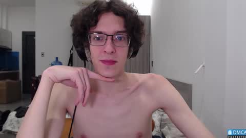 LovesomeCookie online show from 11.17.25