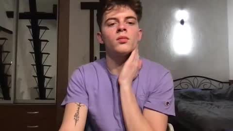 Snapshot of lovet1me chatting on 03.10.25 luv online show from 03.10.25