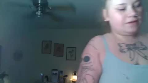 lovetubes101 online show from 10.11.25