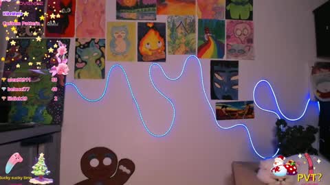 Snapshot of lovexxxdanna chatting on 12.16.24 Danna online show from 12.16.24