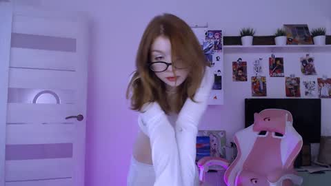 Loly online show from 12.13.24